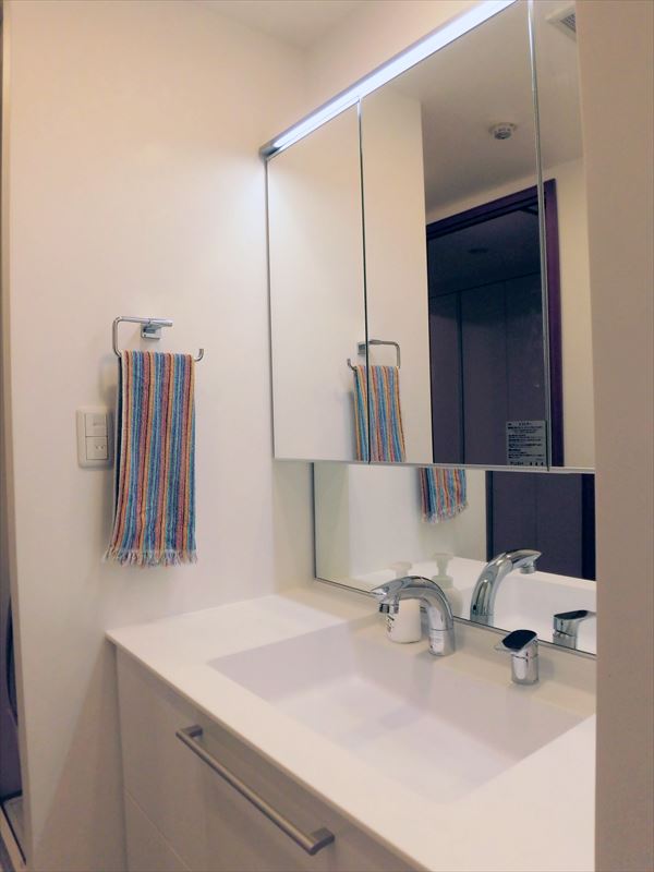 贅沢なシステムドレッサー TOTOエスクアにお取替え 贅沢なシステムドレッサー TOTOエスクアにお取替え